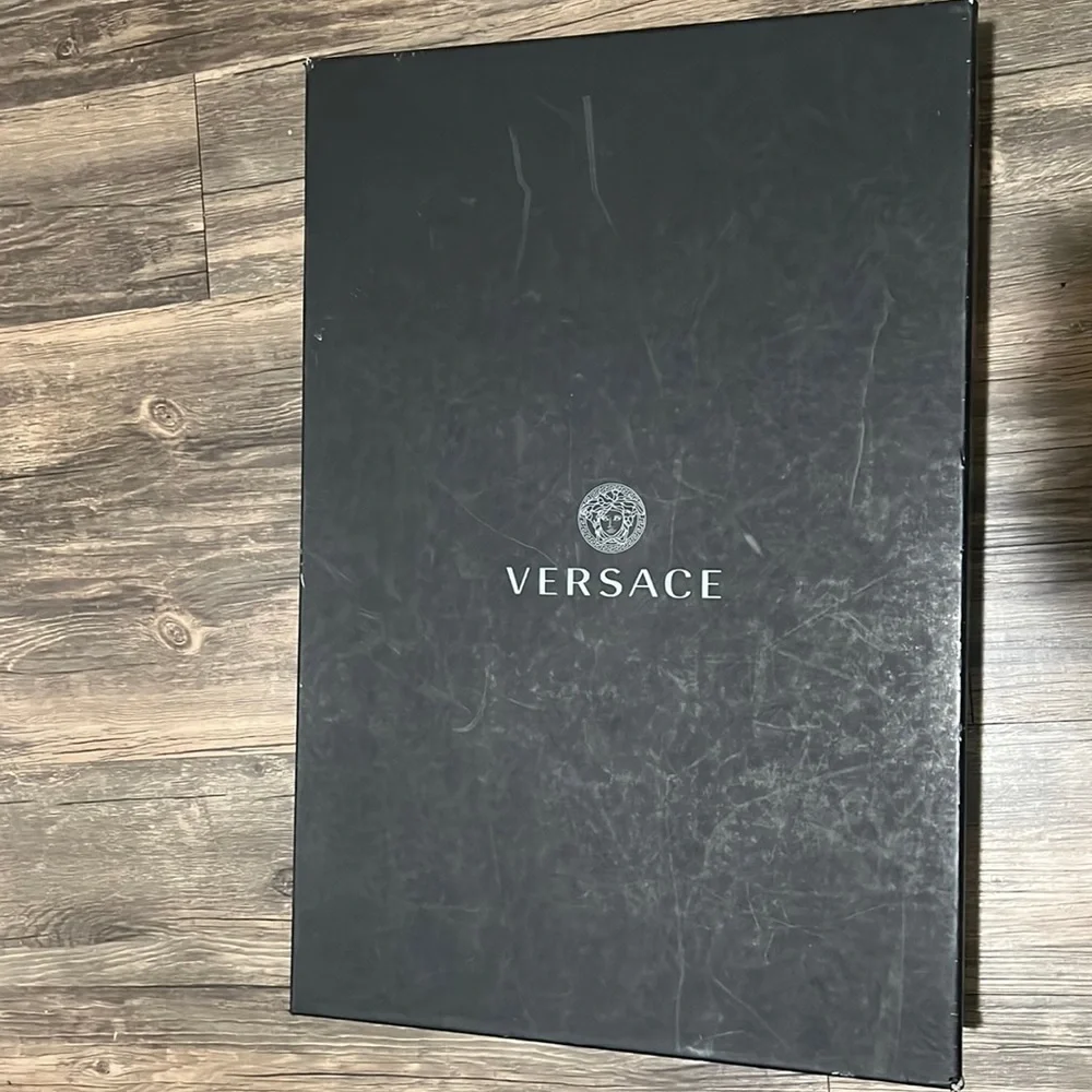 Versace Robe NWT - Picture 4 of 4